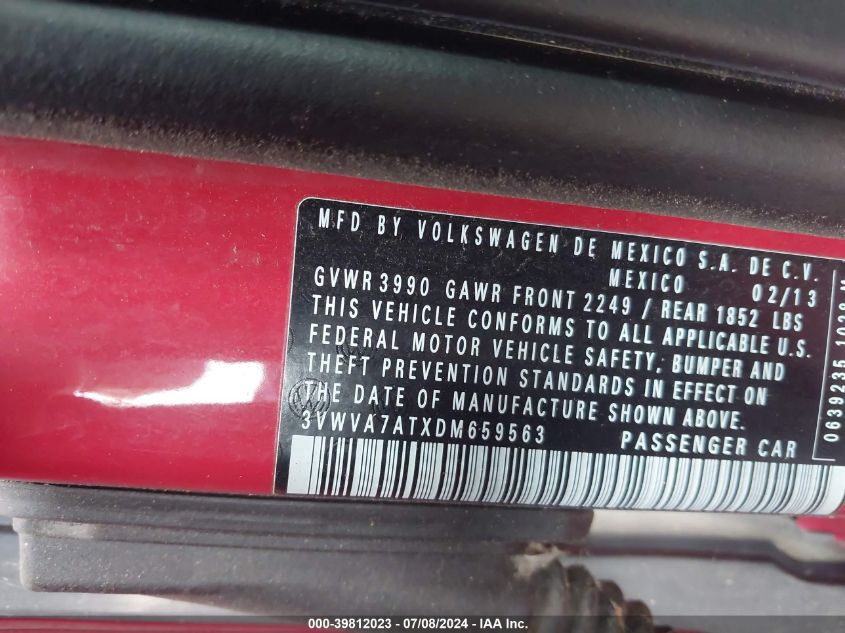 2013 VOLKSWAGEN BEETLE 2.0T TURBO - 3VWVA7ATXDM659563