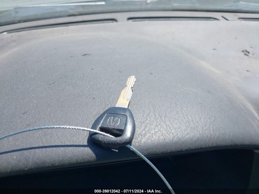 1998 Acura Cl 3.0 VIN: 19UYA2250WL005888 Lot: 39812042