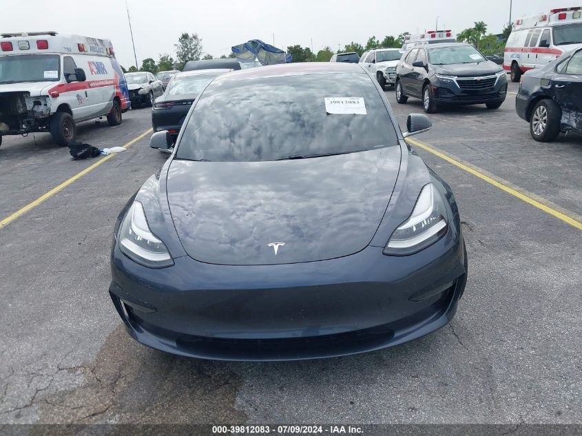 2018 Tesla Model 3 VIN: 5YJ3E1EB0JF069840 Lot: 39812083