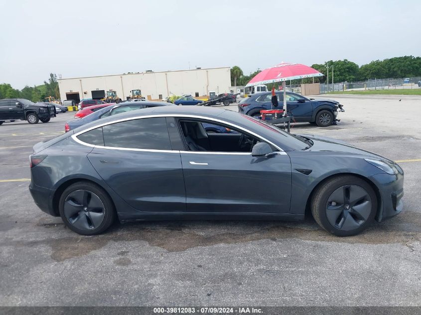 2018 Tesla Model 3 VIN: 5YJ3E1EB0JF069840 Lot: 39812083