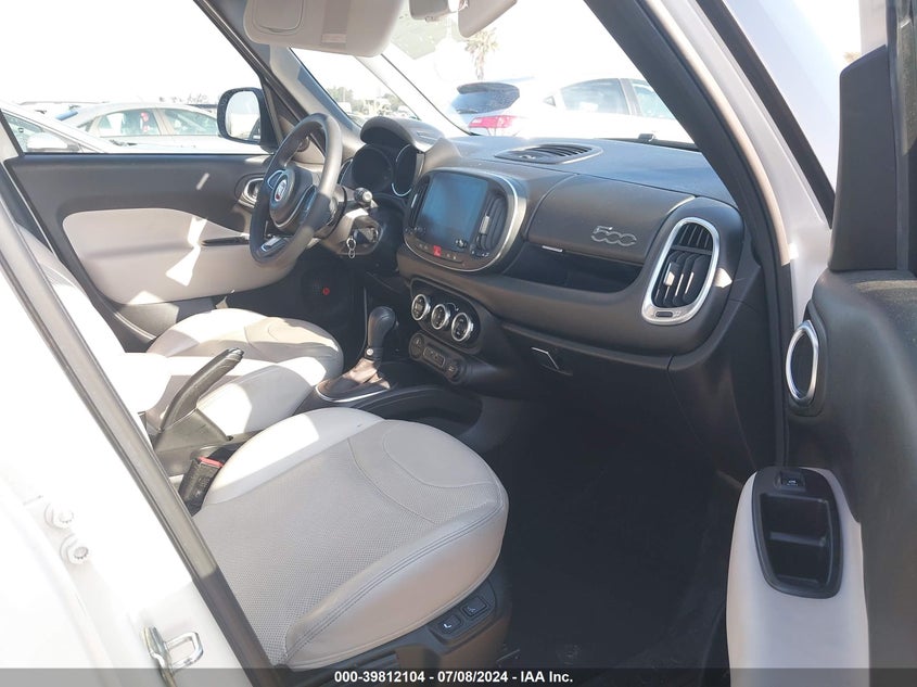 2018 Fiat 500L Trekking VIN: ZFBCFADH7JZ040450 Lot: 39812104
