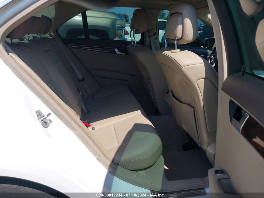 2013 Mercedes-Benz C 250 Luxury/Sport VIN: WDDGF4HBXDF971722 Lot: 39812234