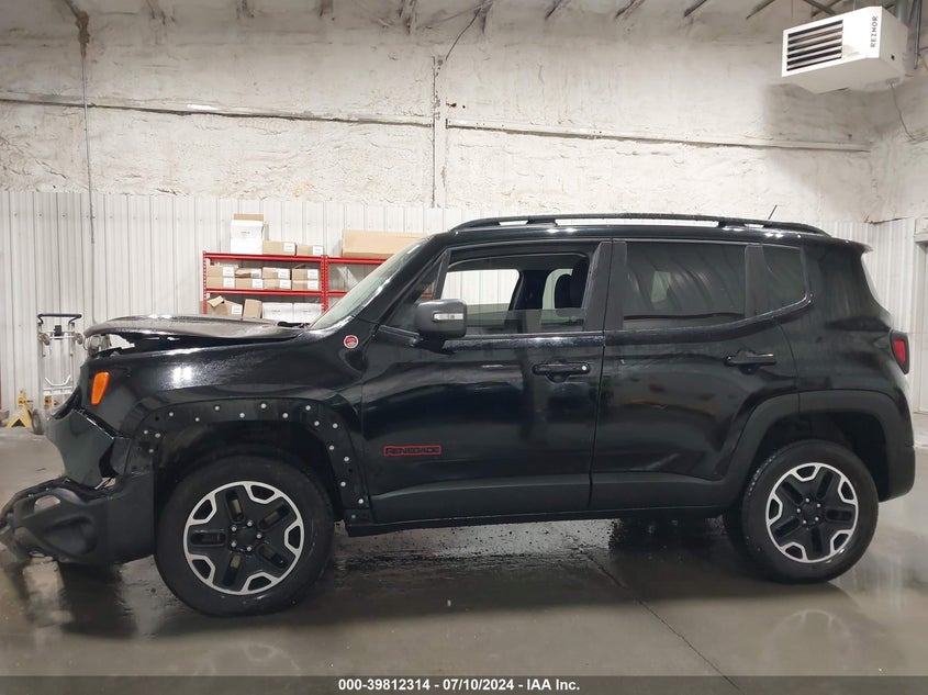 2017 Jeep Renegade Trailhawk 4X4 VIN: ZACCJBCB1HPG07811 Lot: 39812314