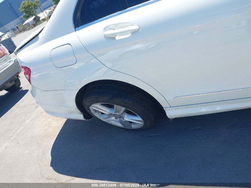 2011 Mercedes-Benz C 300 Luxury/Sport VIN: WDDGF5EB1BA470044 Lot: 39812409