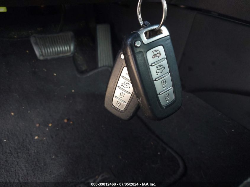 5NPEC4AC8BH049272 2011 Hyundai Sonata Se