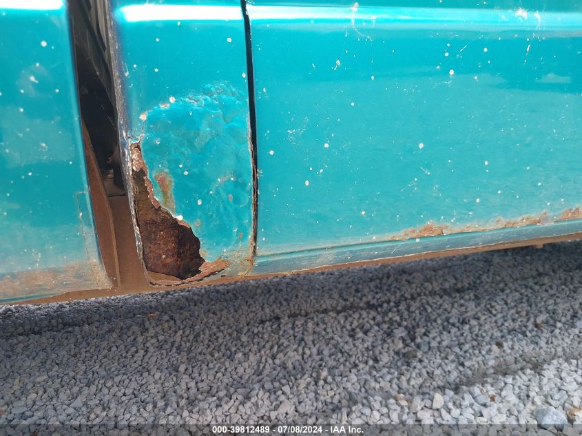 1994 Chevrolet Gmt-400 C1500 VIN: 1GCEC14K0RE227588 Lot: 39812489