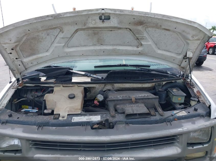 1999 Chevrolet Express VIN: 1GCFG15W9X1134308 Lot: 39812573