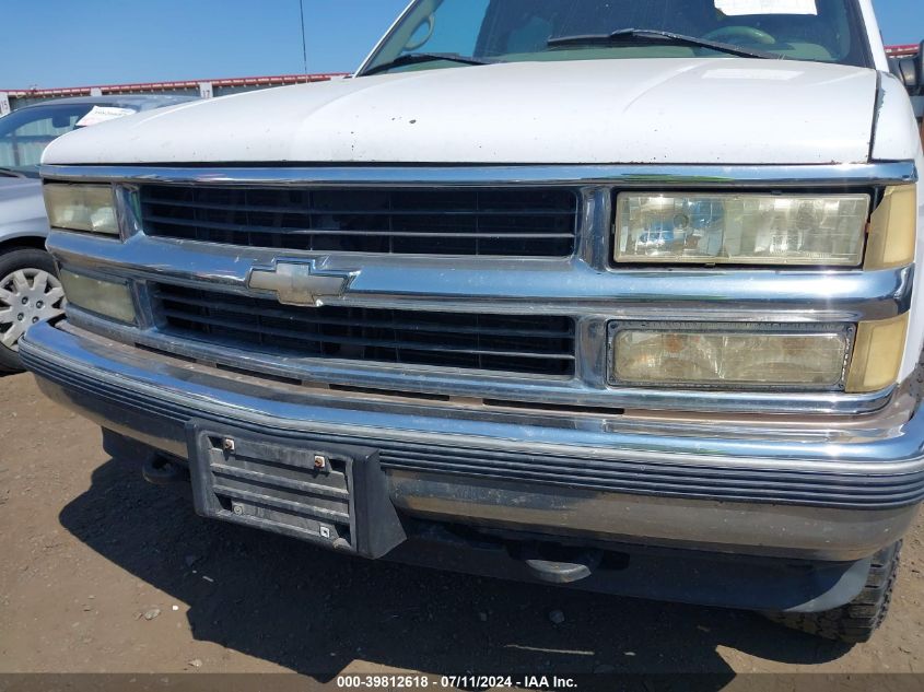 1997 Chevrolet Tahoe Ls VIN: 1GNEK13R3VJ392772 Lot: 39812618