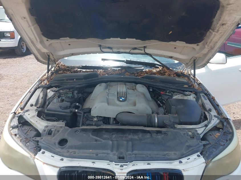 2004 BMW 545I VIN: WBANB33584B107281 Lot: 39812641