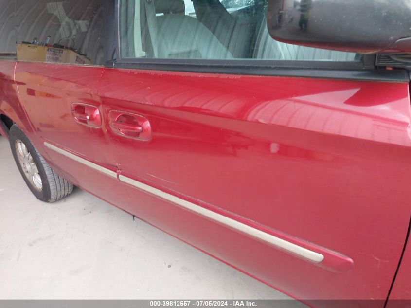 2005 Chrysler Town & Country Touring VIN: 2C4GP54L05R202328 Lot: 39812657