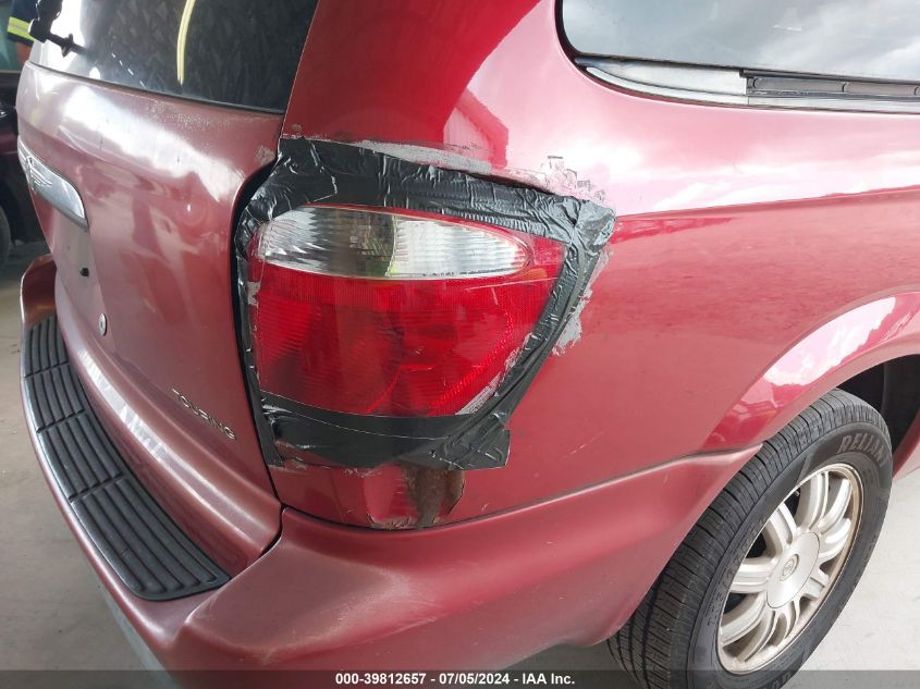 2005 Chrysler Town & Country Touring VIN: 2C4GP54L05R202328 Lot: 39812657