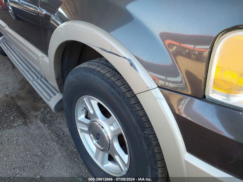2005 Ford Expedition Eddie Bauer/King Ranch VIN: 1FMFU18545LA93496 Lot: 39812666