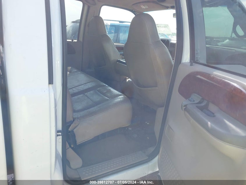 2001 Ford F-250 Lariat/Xl/Xlt VIN: 1FTNW20L11EC34372 Lot: 39812707