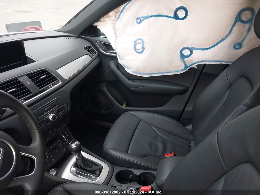 2018 Audi Q3 2.0T Premium/2.0T Sport Premium VIN: WA1BCCFS8JR016433 Lot: 39812802