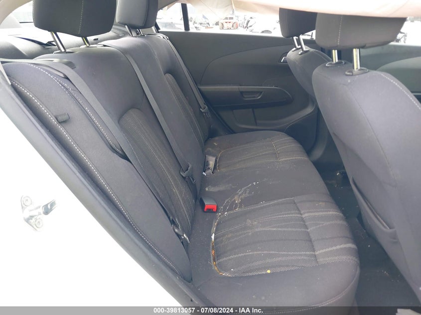 2016 Chevrolet Sonic Lt Auto VIN: 1G1JC5SH6G4137385 Lot: 39813057