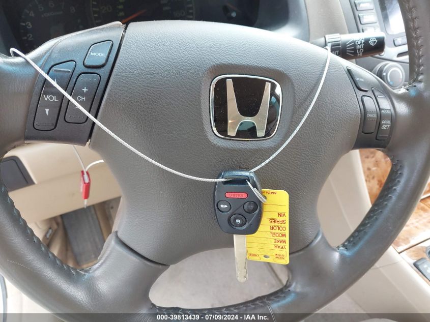 2005 Honda Accord Ex VIN: 1HGCM56805A108925 Lot: 39813439