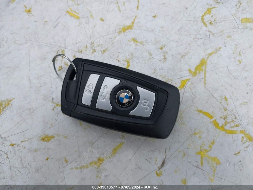 2012 BMW 528 Xi VIN: WBAXH5C52CDW03831 Lot: 39813577