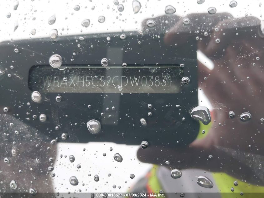 2012 BMW 528 Xi VIN: WBAXH5C52CDW03831 Lot: 39813577