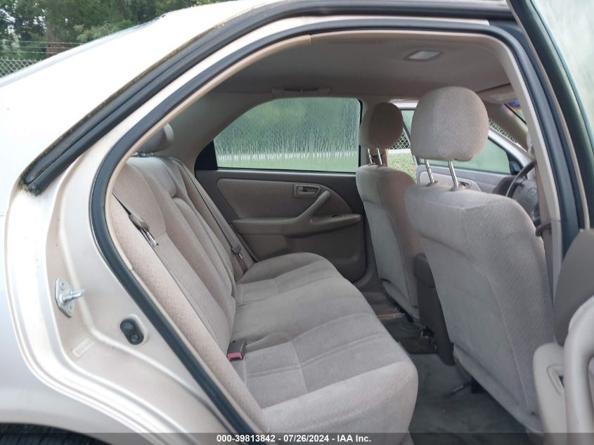 2000 Toyota Camry Le VIN: 4T1BG22K4YU003451 Lot: 39813842