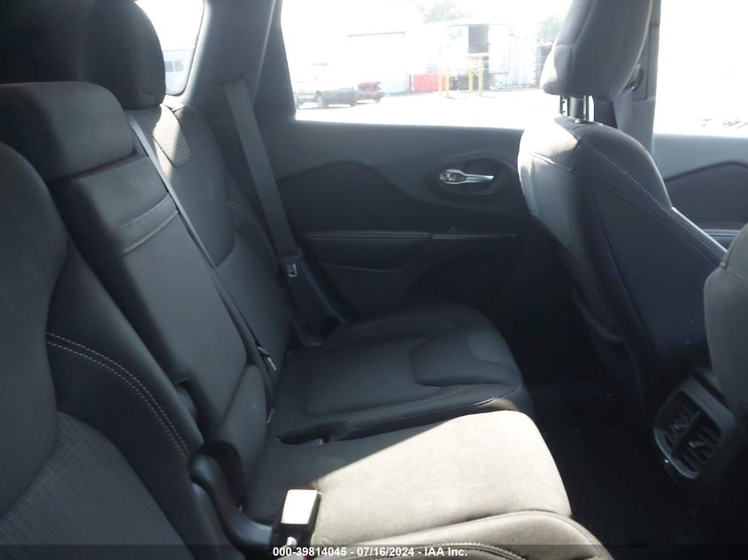 2015 Jeep Cherokee Latitude VIN: 1C4PJMCB3FW564392 Lot: 39814045