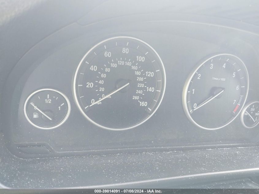 2012 BMW 528 Xi VIN: WBAXH5C52CDW06776 Lot: 39814091