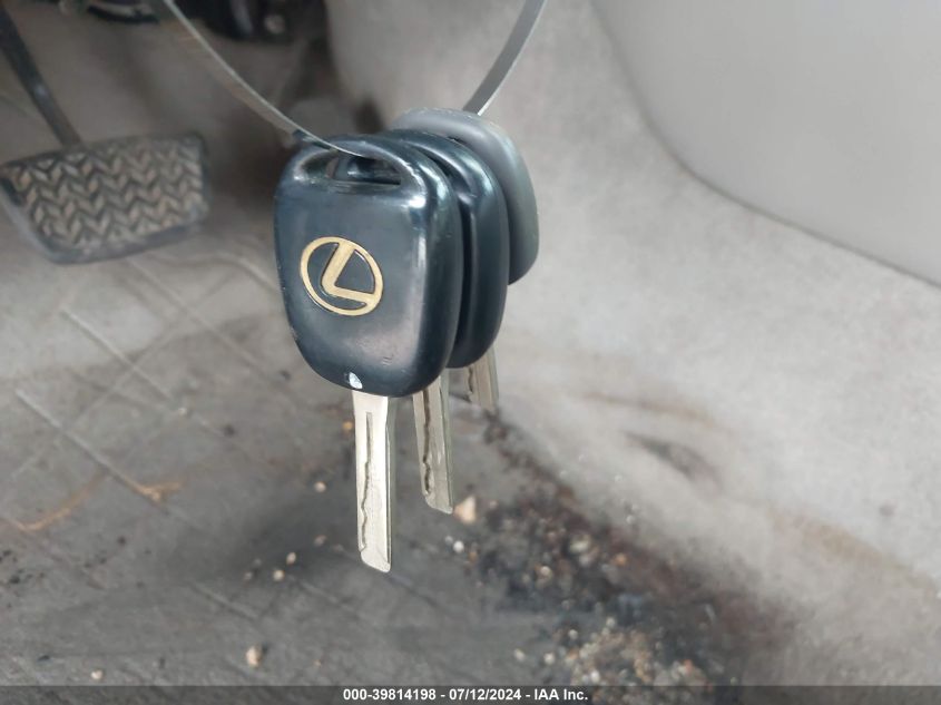 2004 Lexus Es 330 VIN: JTHBA30GX45009445 Lot: 39814198