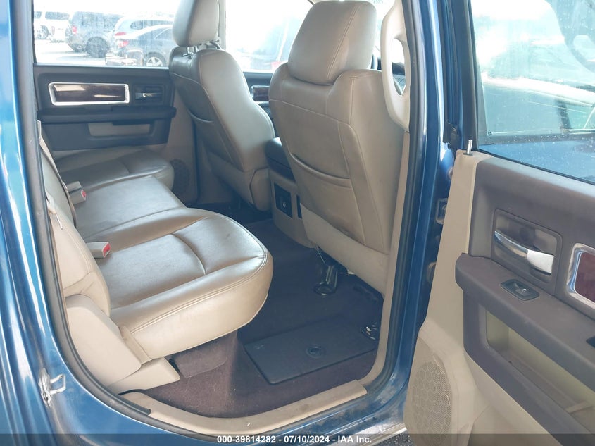 2009 Dodge Ram 1500 Laramie VIN: 1D3HB13T99S701055 Lot: 39814282