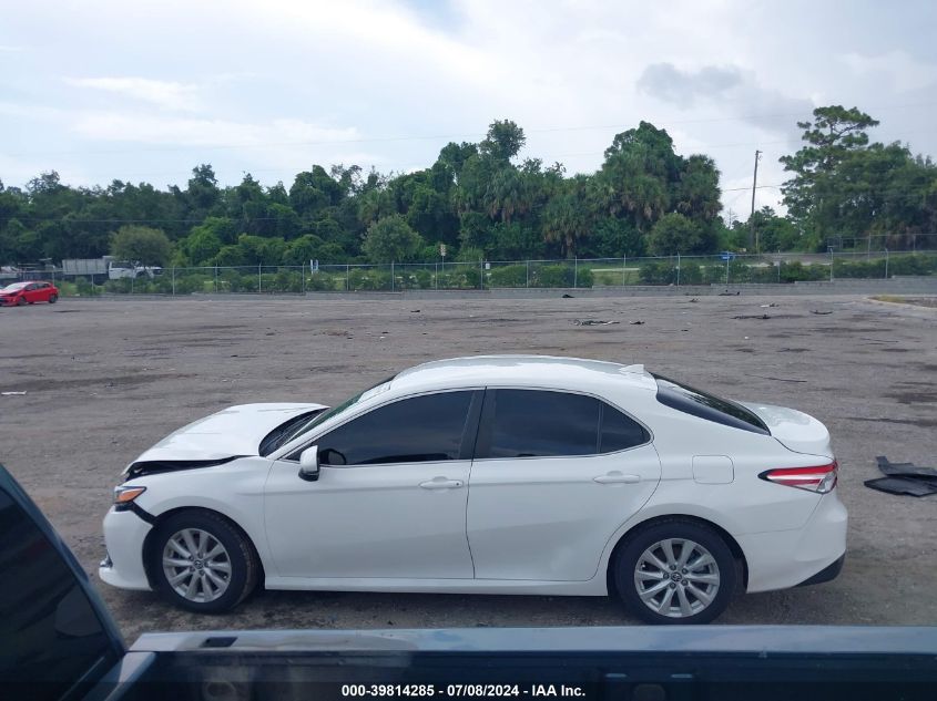 2020 Toyota Camry Le VIN: 4T1C11AK5LU923700 Lot: 39814285