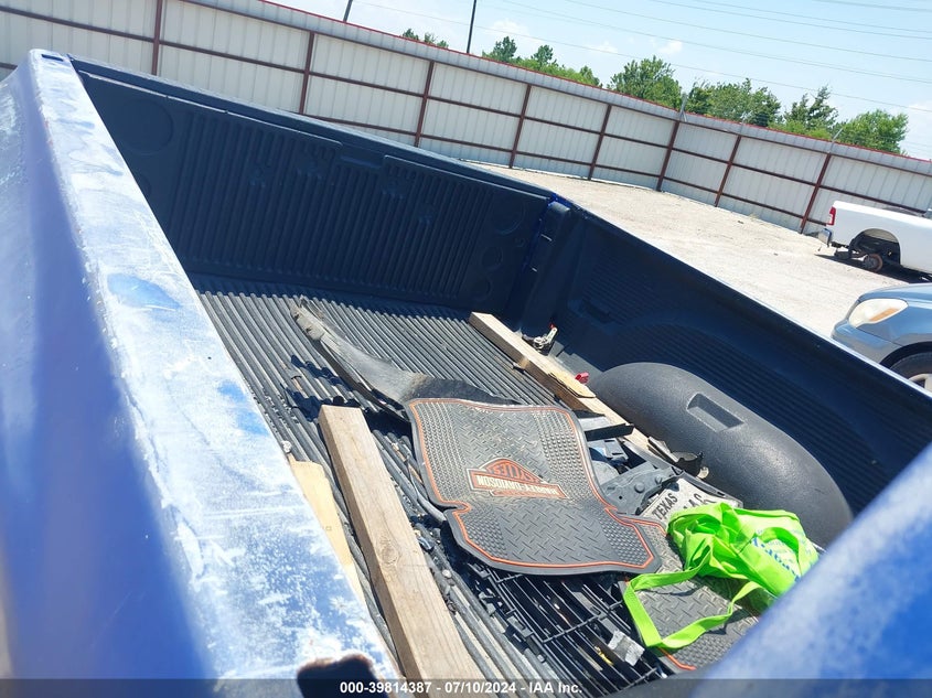 2008 Dodge Ram 1500 St/Sxt VIN: 1D7HA16K68J215795 Lot: 39814387