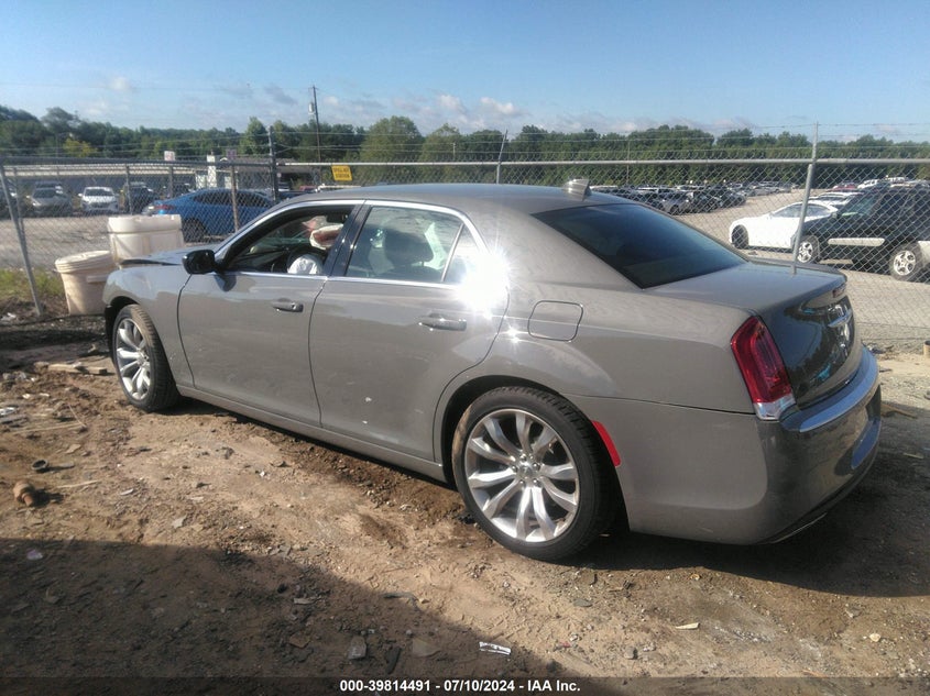 VIN 2C3CCAAG4KH590194 2019 CHRYSLER 300 TOURING