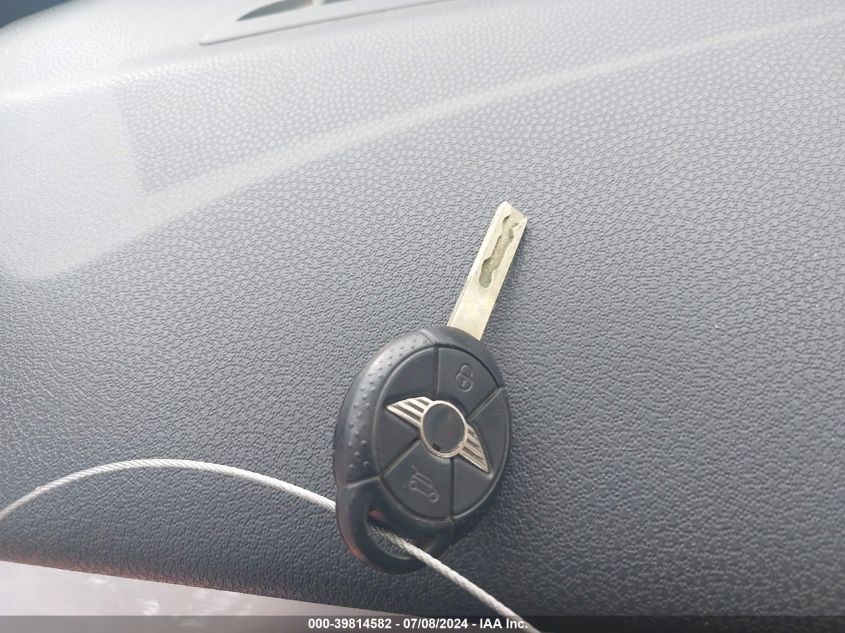 2006 Mini Cooper VIN: WMWRF33536TF65655 Lot: 39814582