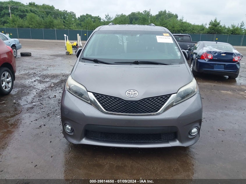 2016 Toyota Sienna Se 8 Passenger VIN: 5TDXK3DC0GS747698 Lot: 39814650