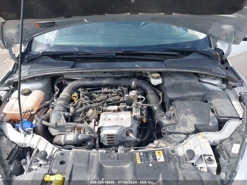 2018 Ford Focus Se VIN: 1FADP3FE3JL246399 Lot: 39814658