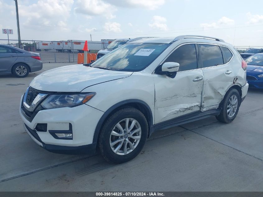 JN8AT2MT8HW400879 2017 NISSAN ROGUE - Image 2