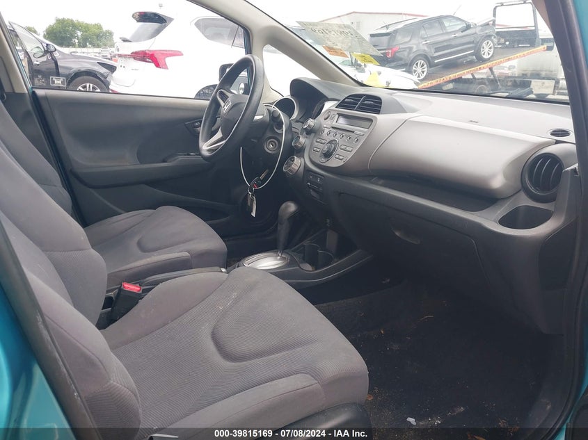 2013 HONDA FIT - JHMGE8H31DC017549