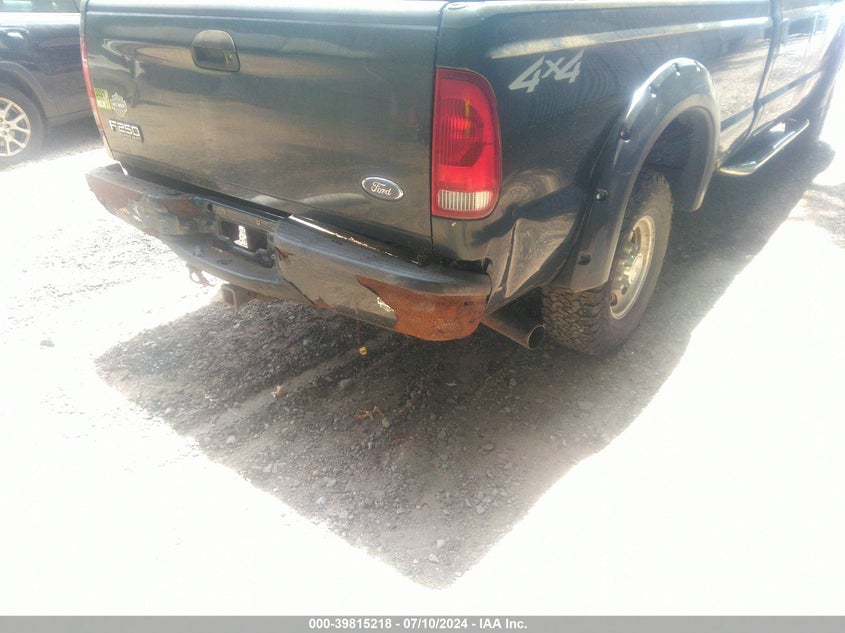 2004 Ford F-250 Lariat/Xl/Xlt VIN: 1FTNW21P84EC68993 Lot: 39815218