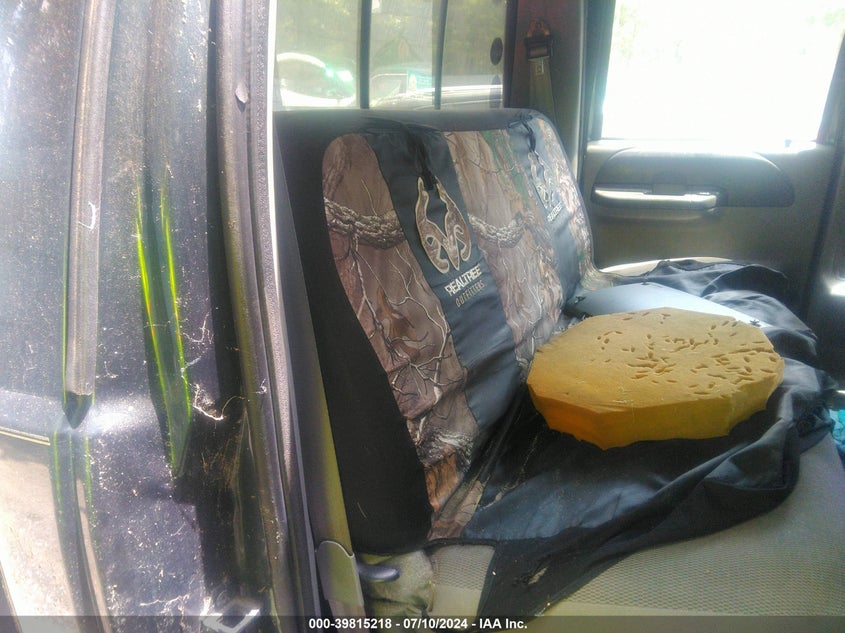 2004 Ford F-250 Lariat/Xl/Xlt VIN: 1FTNW21P84EC68993 Lot: 39815218