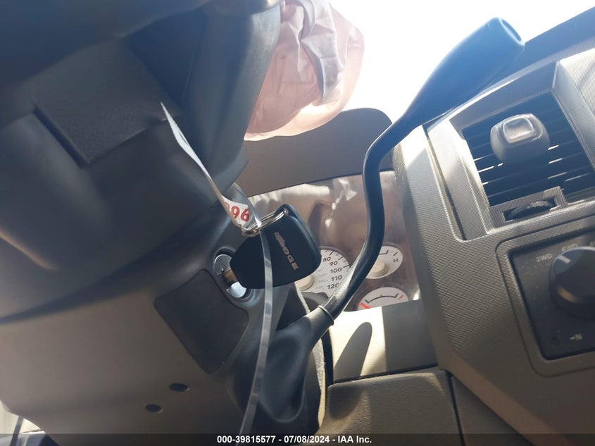 2008 Dodge Ram 1500 Slt VIN: 1D7HU182X8S569057 Lot: 39815577