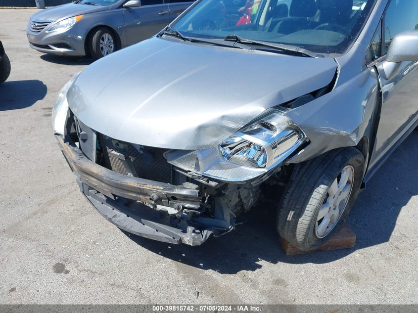 2012 Nissan Versa 1.8 S VIN: 3N1BC1CPXCK271128 Lot: 39815742