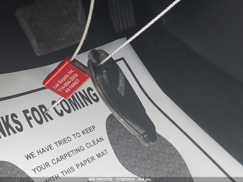 2015 Jeep Cherokee Latitude VIN: 1C4PJLCB0FW642623 Lot: 39815782