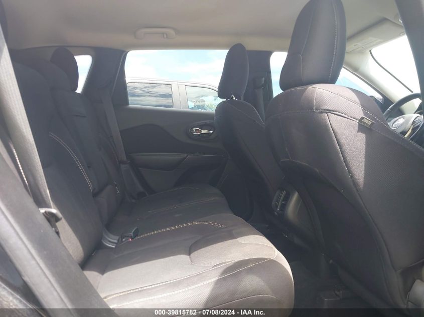 2015 Jeep Cherokee Latitude VIN: 1C4PJLCB0FW642623 Lot: 39815782