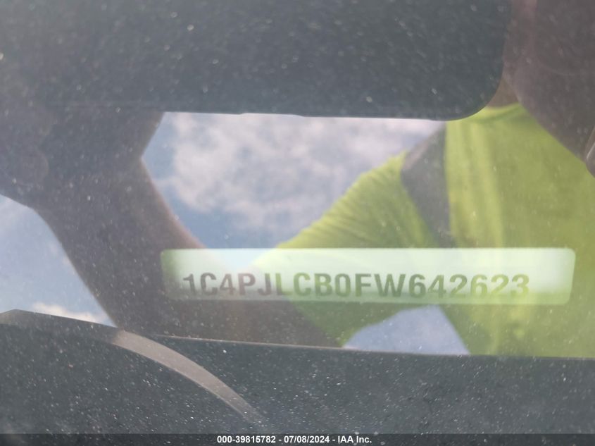 2015 Jeep Cherokee Latitude VIN: 1C4PJLCB0FW642623 Lot: 39815782