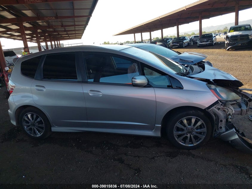 2013 Honda Fit Sport VIN: JHMGE8H52DC039397 Lot: 39815836