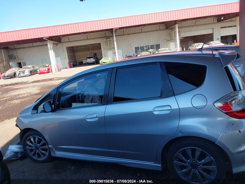 2013 Honda Fit Sport VIN: JHMGE8H52DC039397 Lot: 39815836