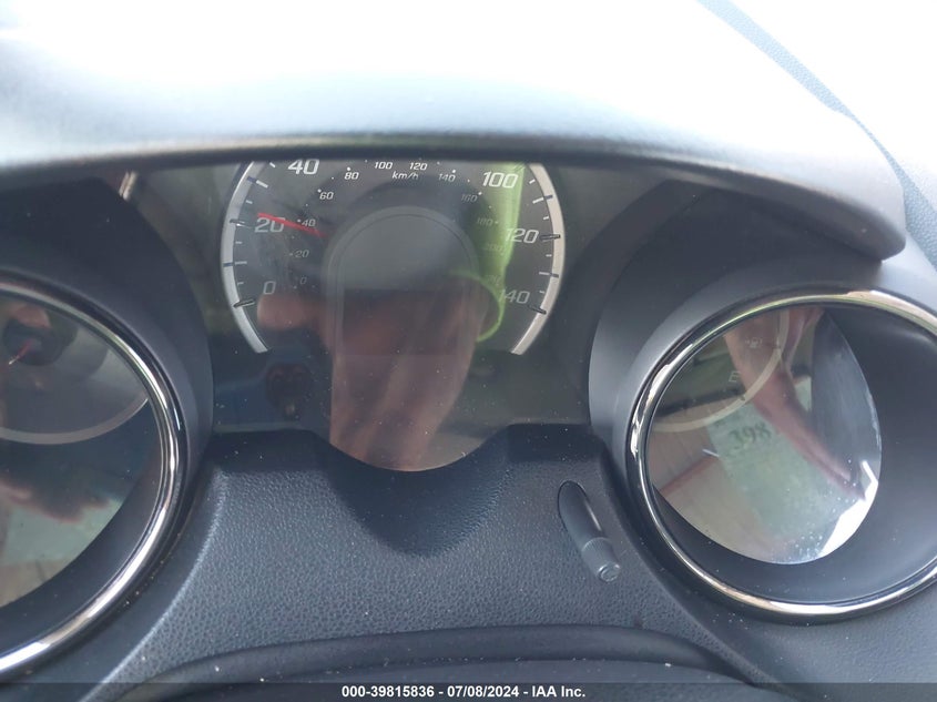 2013 Honda Fit Sport VIN: JHMGE8H52DC039397 Lot: 39815836