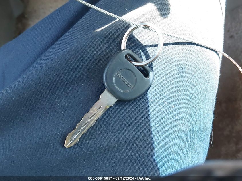 2000 Chevrolet Tahoe All New Ls VIN: 1GNEK13T1YJ175060 Lot: 39815857