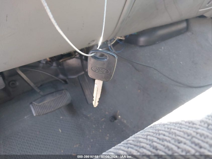 2002 Ford Excursion Xlt VIN: 1FMSU41F72EB07913 Lot: 39816168