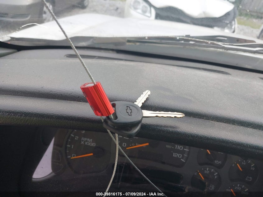 2003 Chevrolet Silverado 1500 Work Truck VIN: 1GCEC14X23Z223358 Lot: 39816175