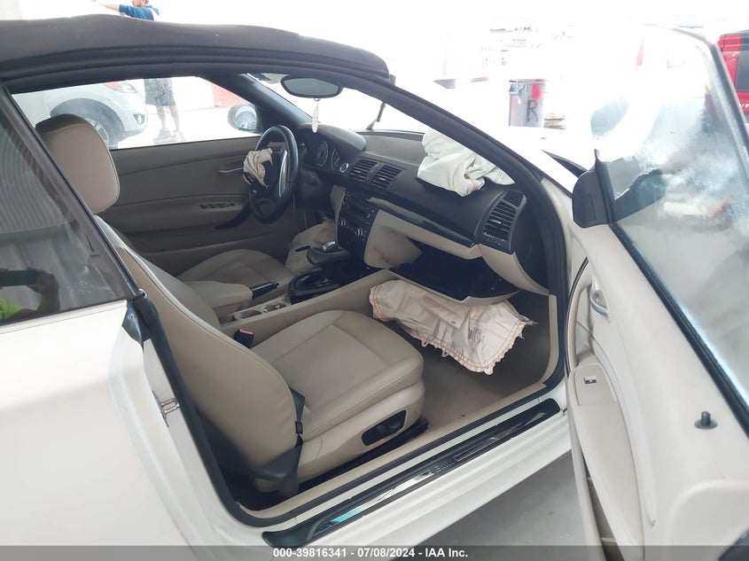 2009 BMW 128 I VIN: WBAUL73549VJ76863 Lot: 39816341