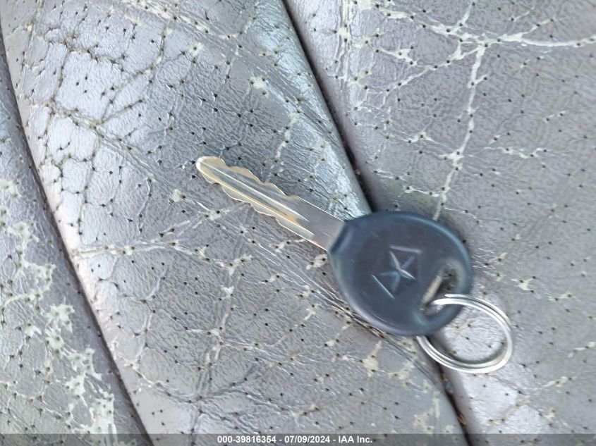 1999 Chrysler Town & Country Limited VIN: 1C4GP64L7XB532068 Lot: 39816354